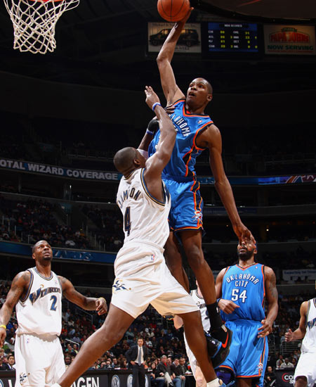 萨基：看好罗马夺得意甲冠军，俱乐部应尽力满足加帅的需求（萨基：罗马有望夺得意甲，俱乐部须尽力满足加帅需求）