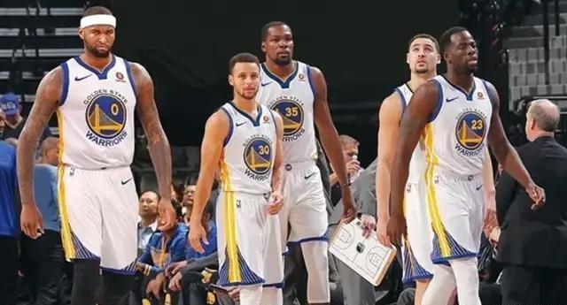 罗伯逊：萨拉赫是队史最佳之一，希望能继续与他并肩作战（罗伯逊：萨拉赫跻身队史顶尖，盼继续与其并肩作战）