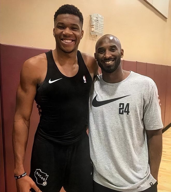 老龄化危机！蓝黑军团青训供血之后防篇（后防老化告急：蓝黑军团青训接力上位）