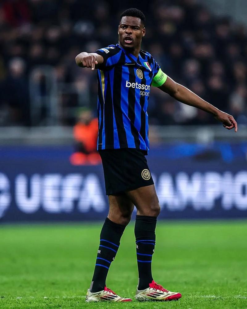 老将哭了，这球太重要