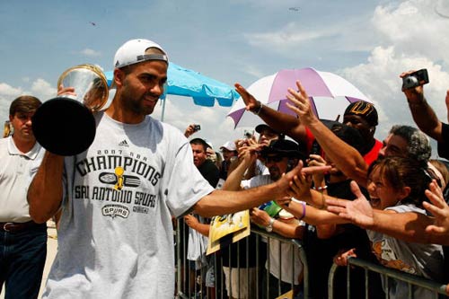 韩足协人士：有和日本联办亚洲杯的考虑，联办能减轻经济负担（韩足协：正探讨与日本合办亚洲杯 合办有助减轻财政负担）