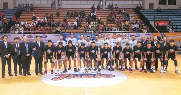 瓦科拿最佳不得人心？鲁谜怒斥名记：不投票自己人，却投泰山苦主（瓦科当选最佳遭质疑？鲁谜怒批名记：弃投自家人却力挺泰山苦主）