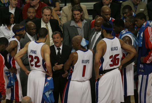 斯帕莱蒂：对方前场反击速度极快；现在到了该做出总结的时候（斯帕莱蒂：对手前场反击速度惊人，是时候进行总结了）