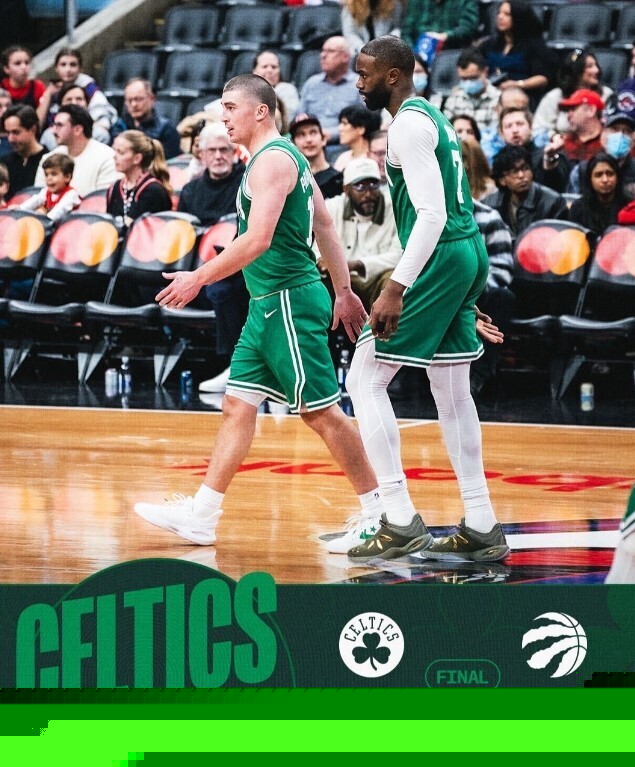 老友相见，孙兴慜赛后与正在恢复的热刺前队友们聊天（赛后重逢，孙兴慜与正在康复的热刺旧友畅聊）