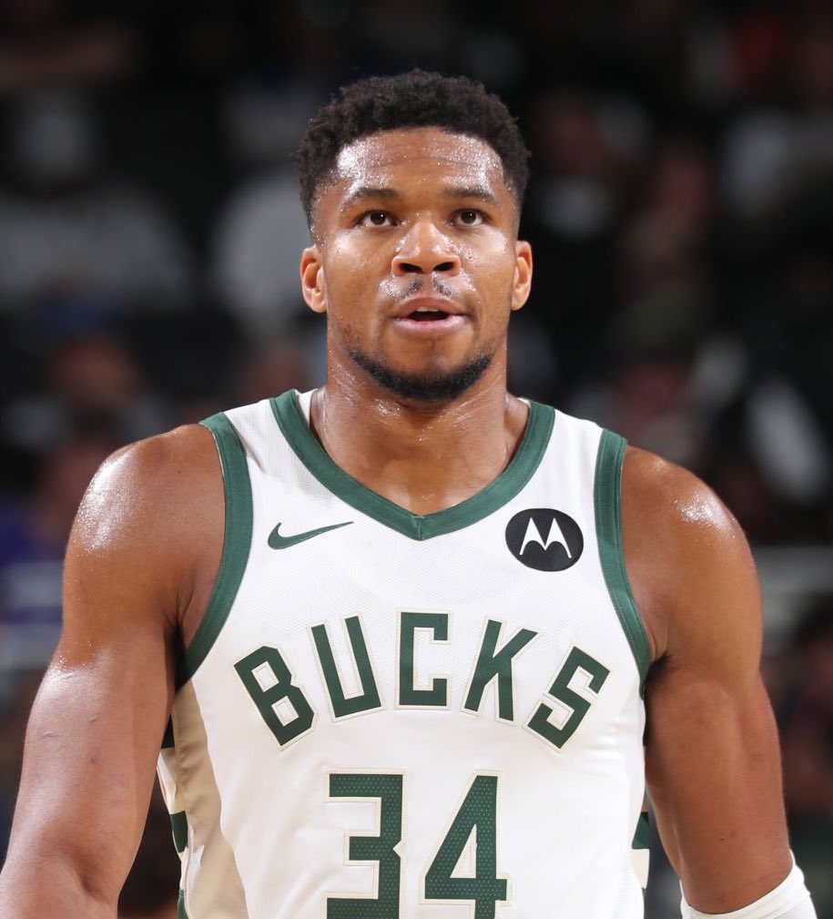 欧冠冠军、世界冠军&前枪手球探：本周寿星“野兽”卡伦布（本周寿星“野兽”卡伦布：欧冠与世界杯双冠得主、前阿森纳球探）