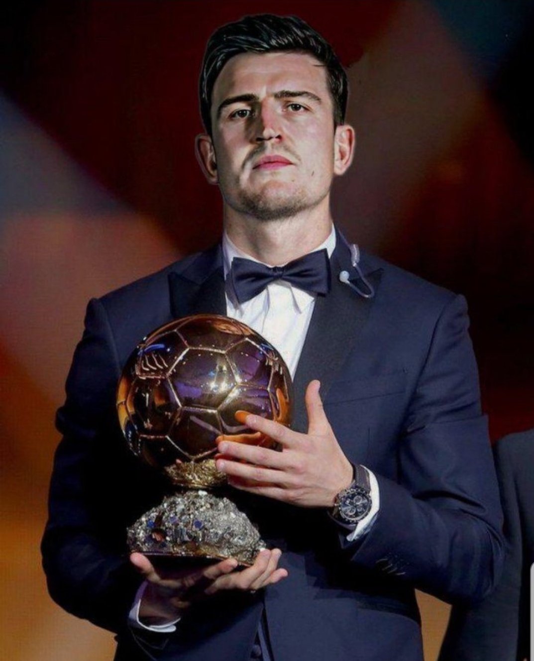 德塞利选择范德萨、卡洛斯、拉莫斯等球员，展现其独特风格与偏好。