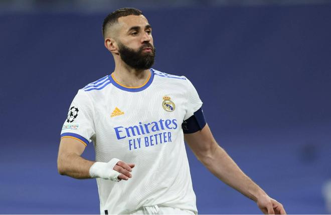 切尔西后腰身体素质远超德罗巴，穆里尼奥夸他一天能踢两场英超（穆里尼奥盛赞切尔西后腰：体能碾压德罗巴，一天连战两场英超）