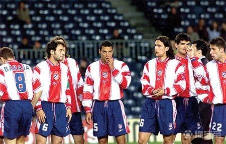 海纳：过去的几个赛季里，我们遇到这样的情况就放弃了（海纳：此前几个赛季一遇到这种情况我们就选择放弃）